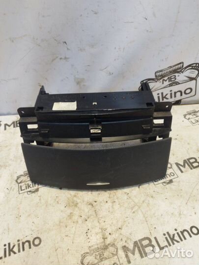Бардачок центральной консоли Mercedes W221 Rest