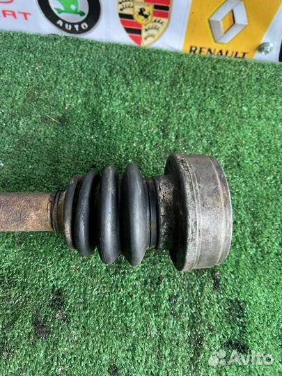 Привод передний правый Audi 80 B3 1.8 PM 1991