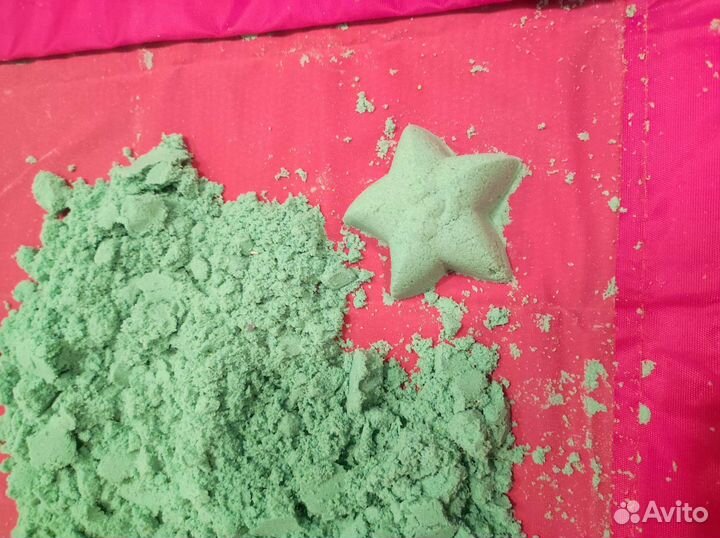 Кинетический песок с песочницей и формочками