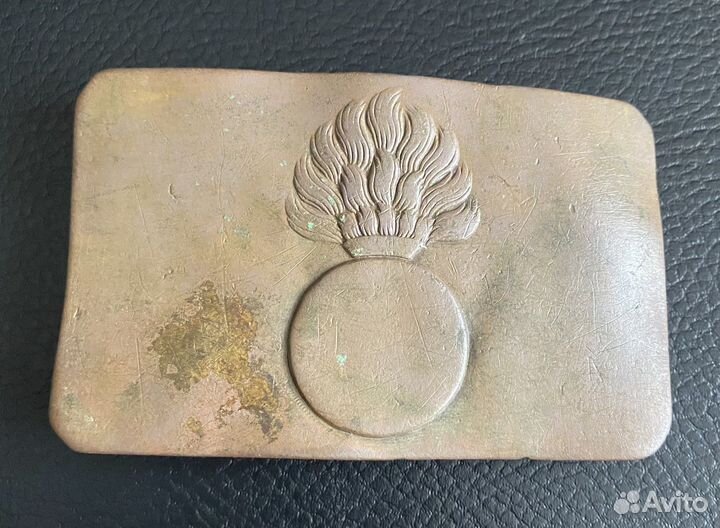 Пряжка гренада