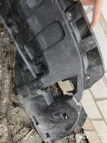 Пыльник бампера переднего Mitsubishi Outlander