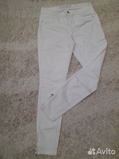 Джинсы узкие женские,р.28/32, летние