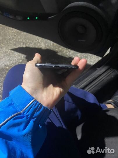 iPhone 8 Plus, 64 ГБ