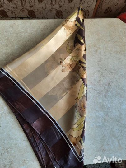 Шелковый платок