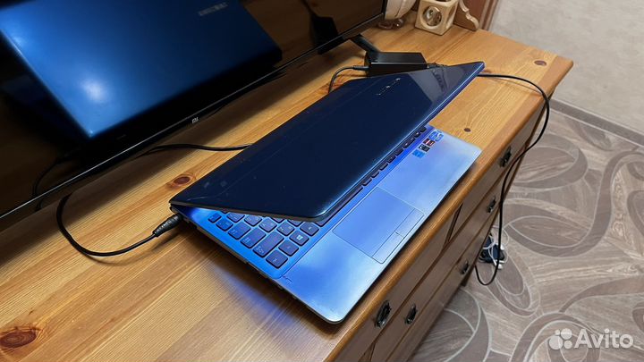 Ноутбук samsung