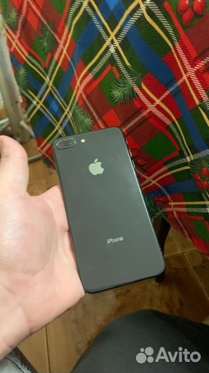 iPhone 8 Plus, 64 ГБ