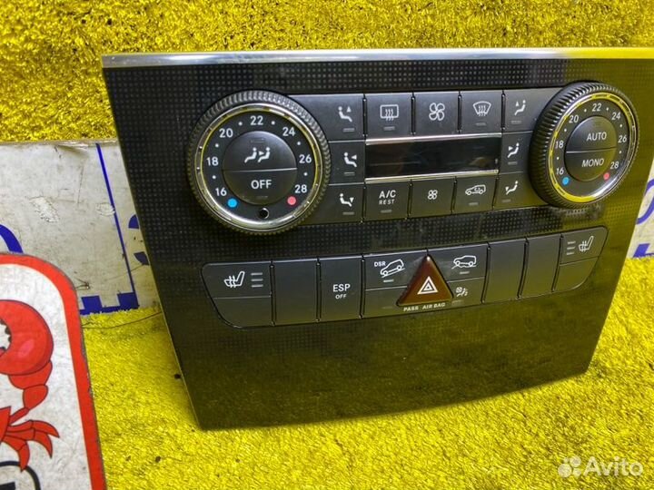 Блок управления климат-контролем передний