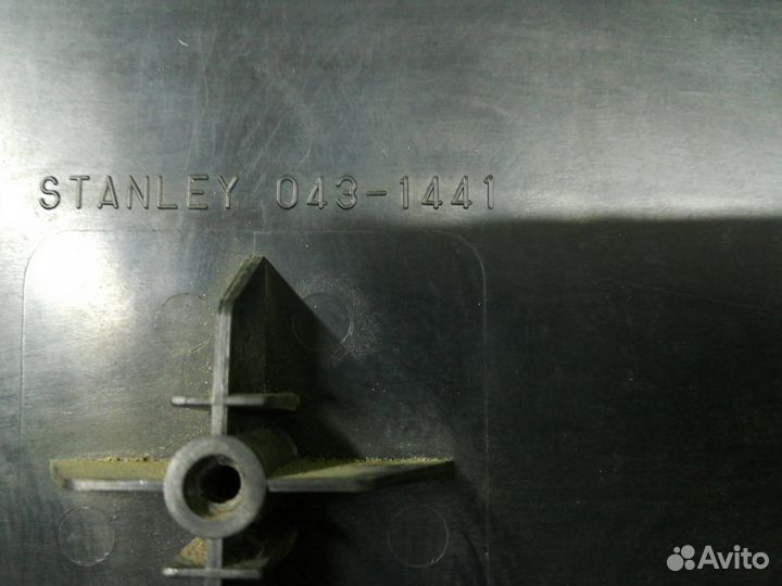 Дополнительный фонарь (Стоп-сигнал) Mazda 323 F 04