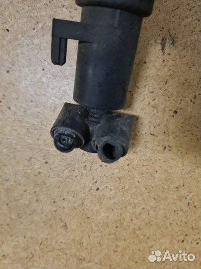 Форсунка омывателя фар правая Mercedes-Benz