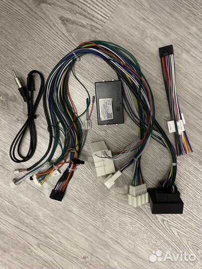 Провода для android Renault Fluence 10 с саn-шиной