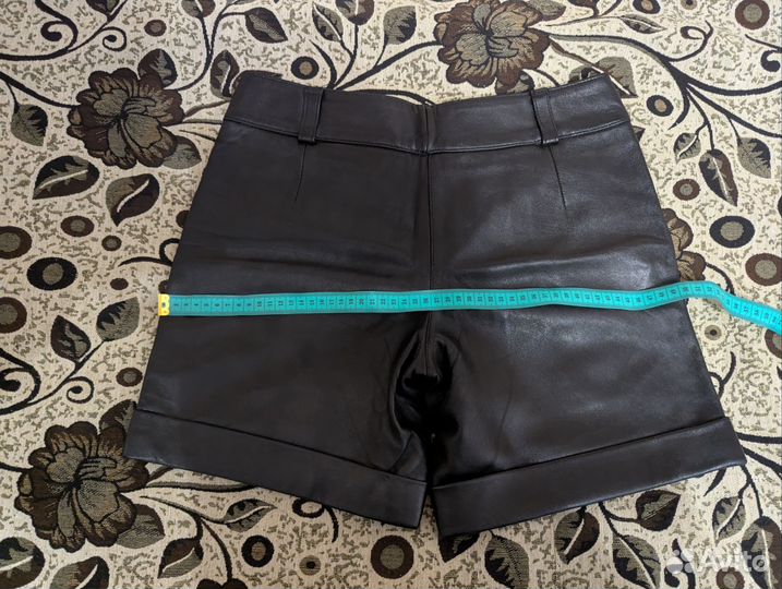 Кожаные шорты