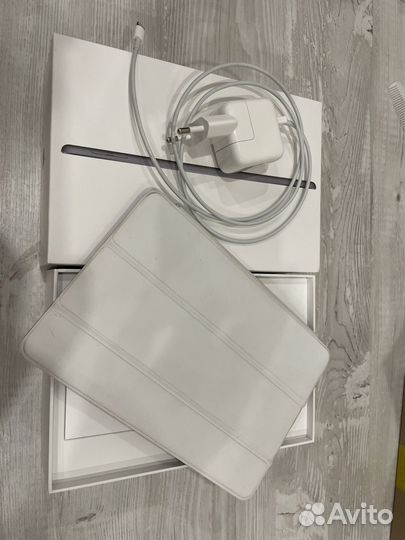 Продаю iPad mini 5 Wi-Fi+Cellular 64 Gb