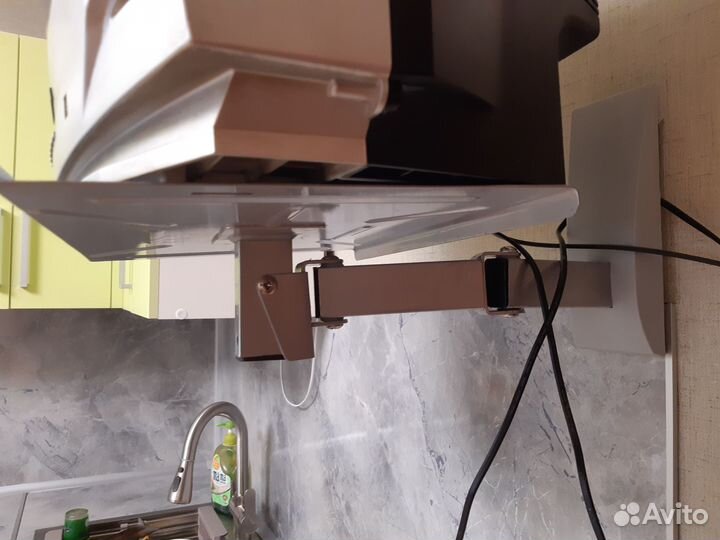 Кронштейн для телевизора на стену