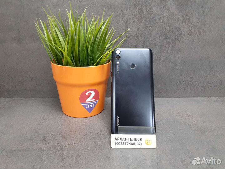 Honor 8c 4/32 с дефектом