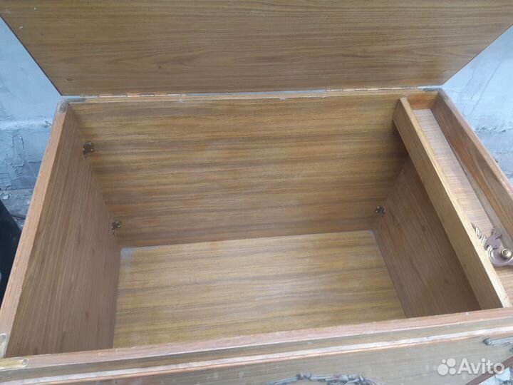 Сундук деревянный старинный