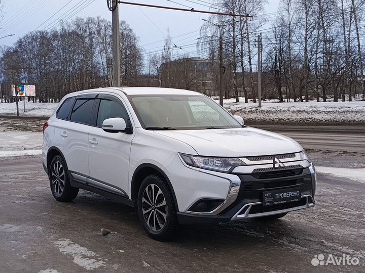 Mitsubishi Outlander 2.0 CVT, 2019, 65 140 км