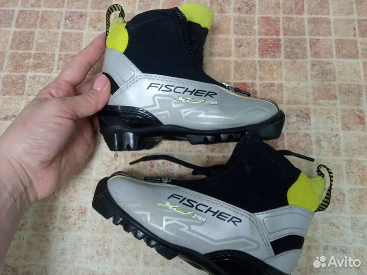 Лыжные ботинки fischer 28р-р