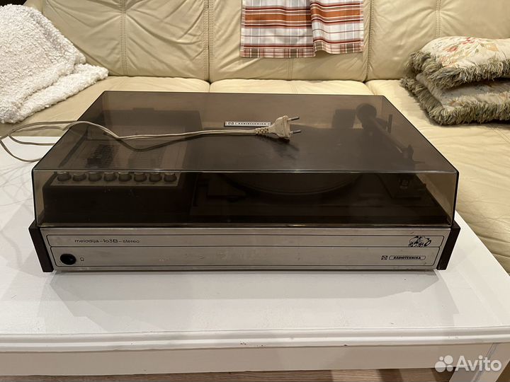 Проигрыватель melodija -103B-stereo