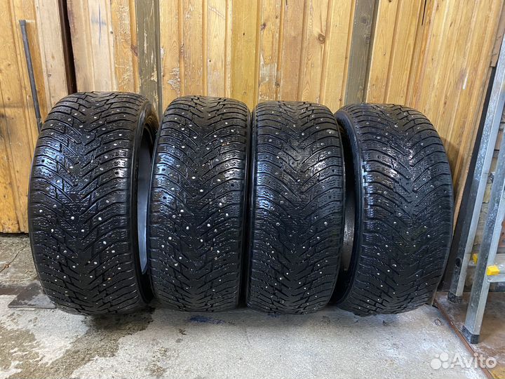 Nokian Tyres Hakkapeliitta 8 225/50 R17 98T