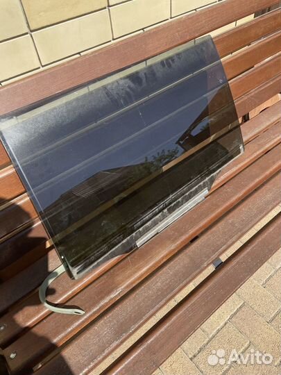 Стекло задней левой двери corolla fielder 141