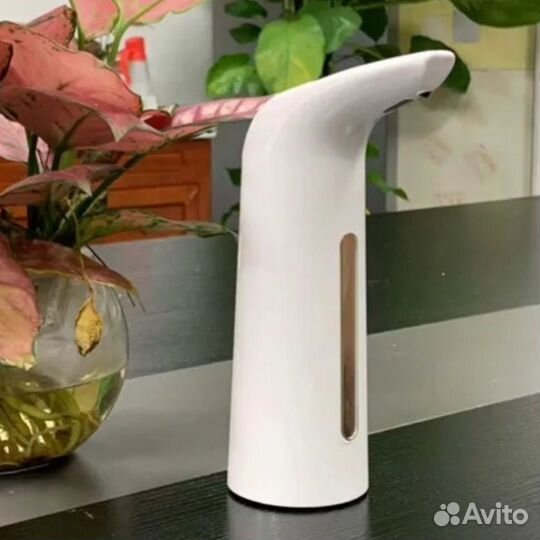 Сенсорный диспенсер-дозатор для мыла