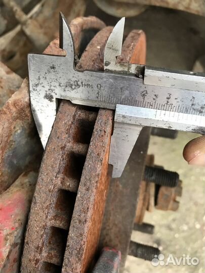 Диски тормозные перед пара Mitsubishi Galant 8 2.4