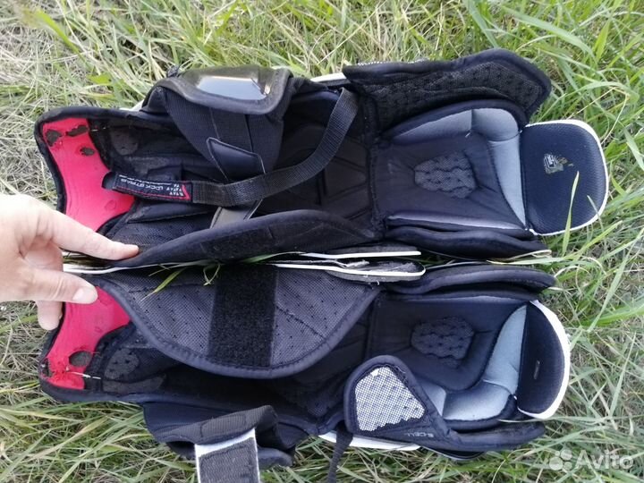 Продам хоккейную форму