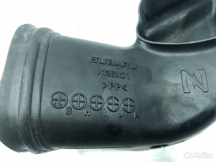 Воздуховод на впуск Subaru Forester SG5