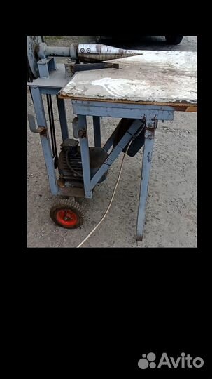 Винтовой дровокол