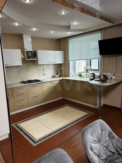 4-к. квартира, 94 м², 5/9 эт.