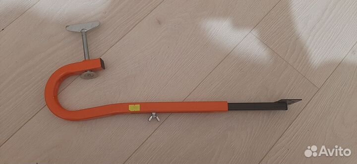 Крепления для датчика эхолота