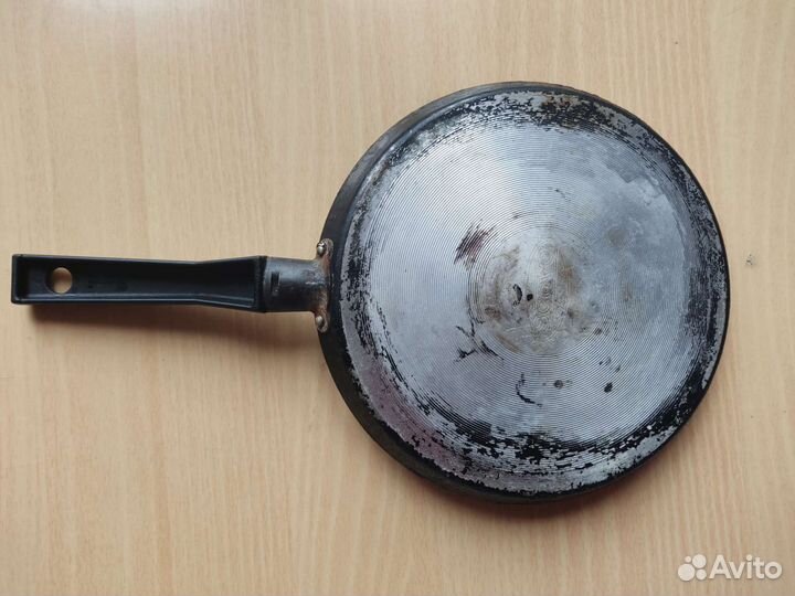 Сковорода, блинница. 22 см
