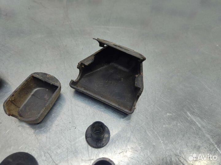 Клипсы комплект Mitsubishi Eclipse 1G 1992 г.в