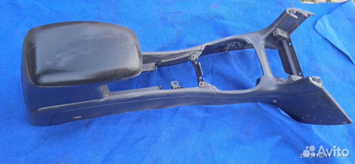 Подлокотник Опель Вектра б