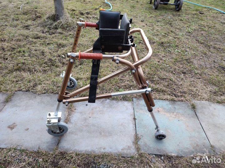 Ходунки для детей инвалидов симс2