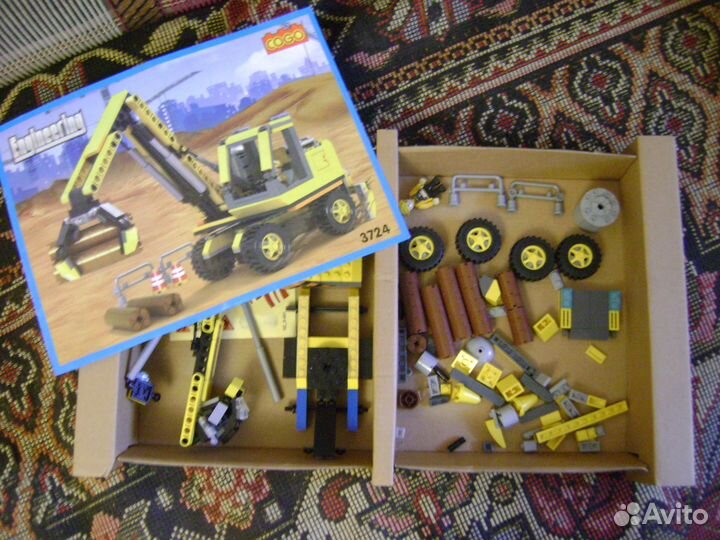 Конструктор-экскаватор Lego (Cogo)