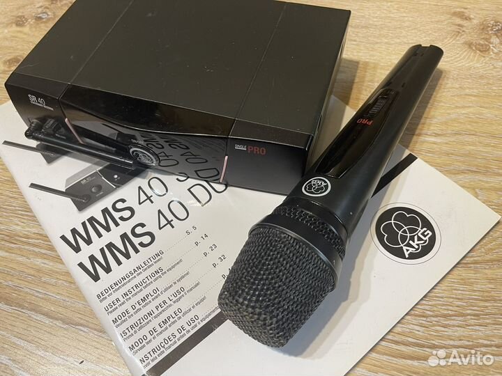 Радиомикрофон akg