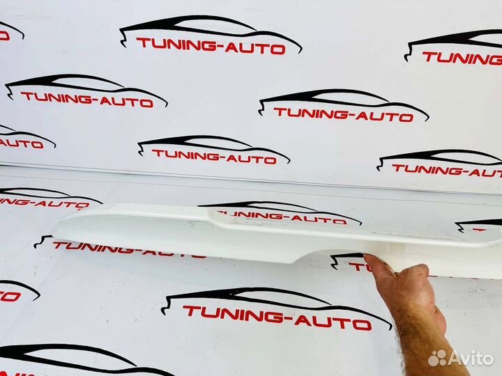 Спойлер на багажник Toyota Camry 70 TRD P5970