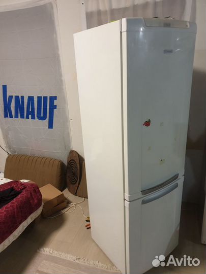 Холодильник под ремонт или на запчасти