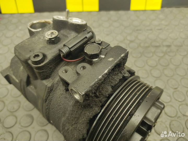 Компрессор системы кондиционирования Mercedes-Benz