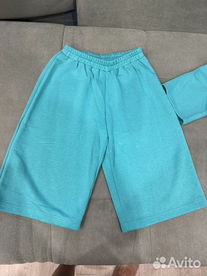 Стильный костюм р. 134(для танцев, выступлений)