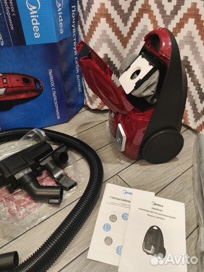 Пылесос Midea Новый
