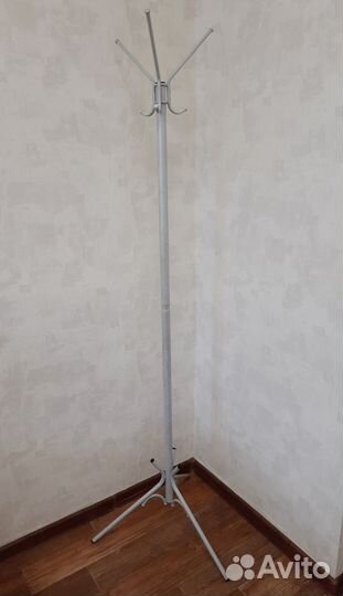 Вешалка напольная