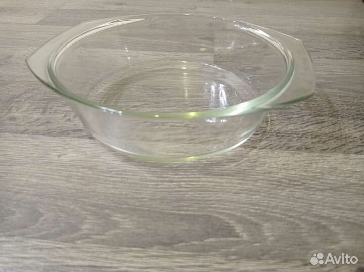 Стеклянная кастрюля