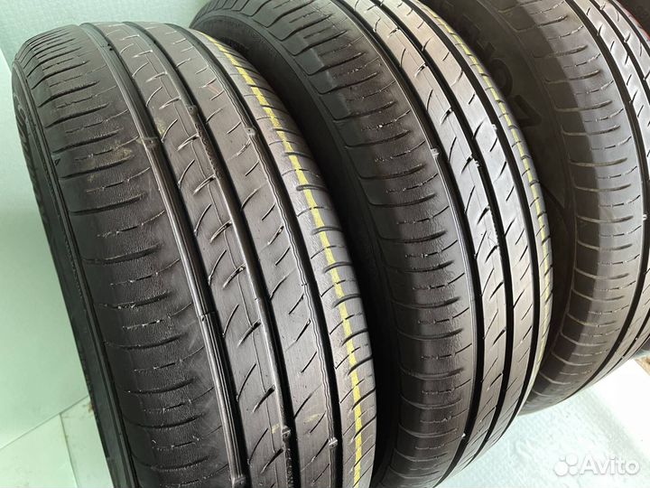 Kumho Ecowing ES01 KH27 215/65 R16