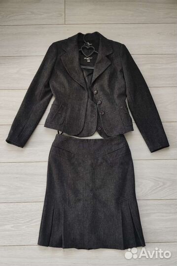 Костюм женский