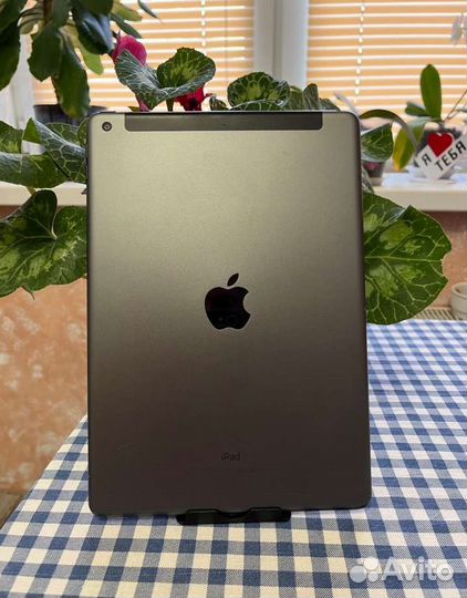 iPad 8 2020 Cellular 32g+Smart Folio