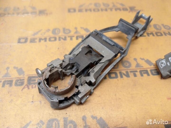 Кронштейн ручки двери Passat B5 Golf 4 Superb Lupo