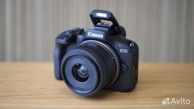 Canon EOS R100