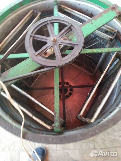 Медогонка 4 рамочная